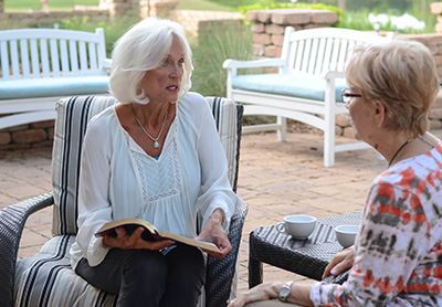 DYER_COUNCIL Pastor Susan Dyer counseling